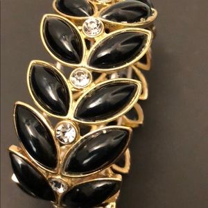 Black and gold stretch bracelet
